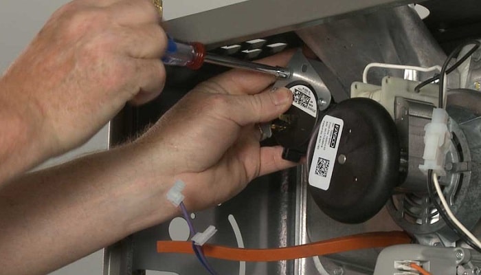 replacing the furnace pressure switch